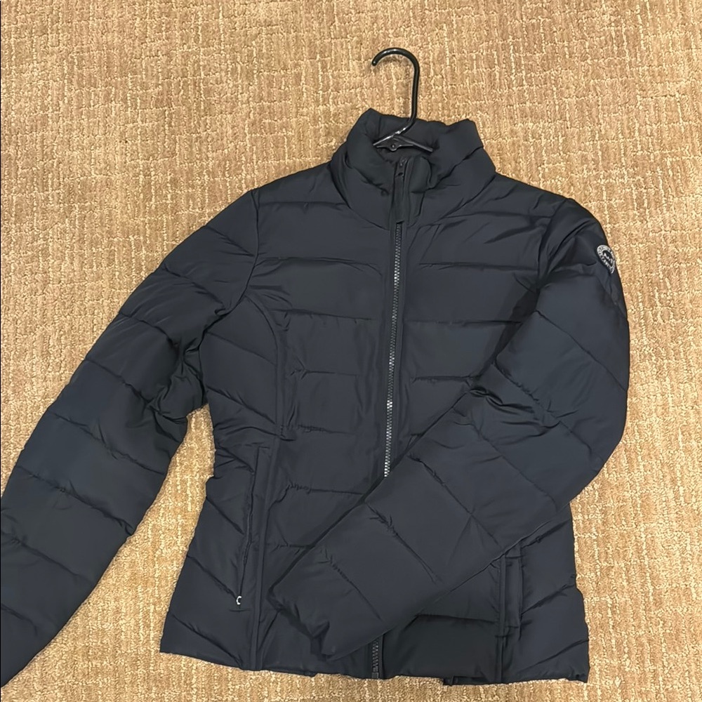 Women's Navy Puffer Jacket